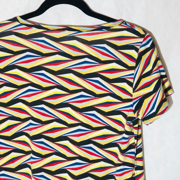 LuLaRoe Classic T shirt Geometric black white high low USA size xs READ - Picture 9 of 10